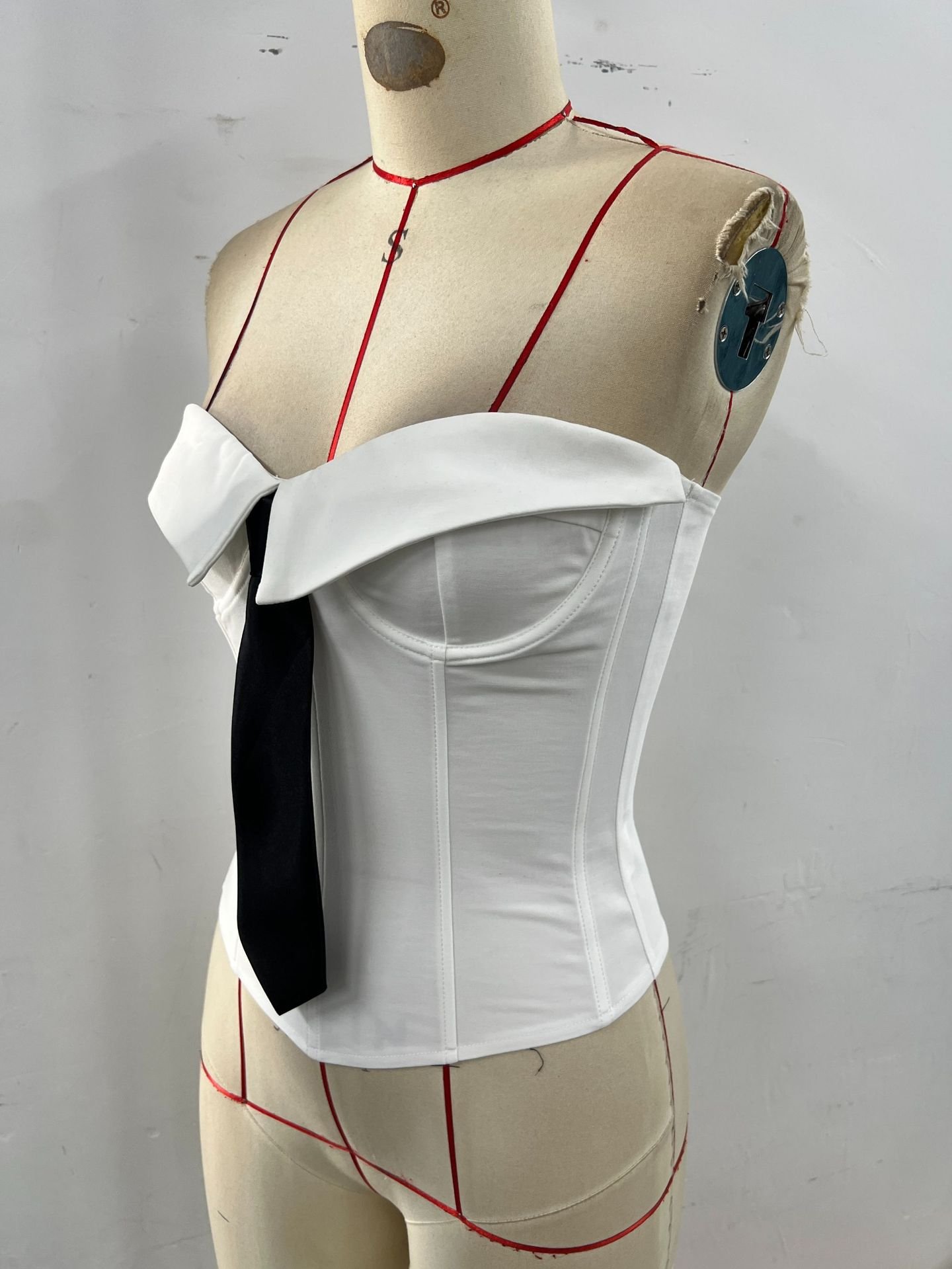 O1CN01v7xYOe1mDs2BaklrG 2208691334921 0 Cib